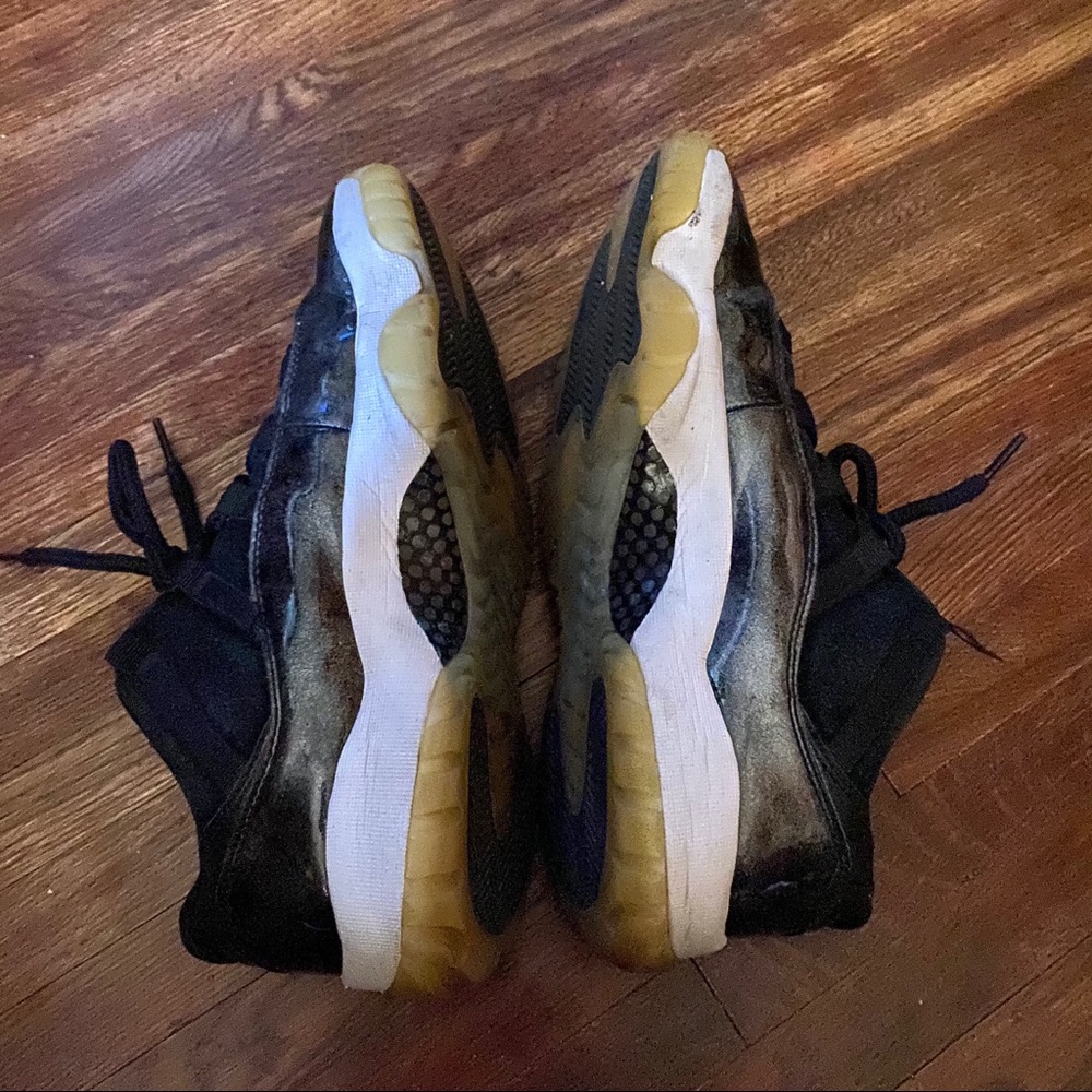 Jordan 11 Retro Low Barons